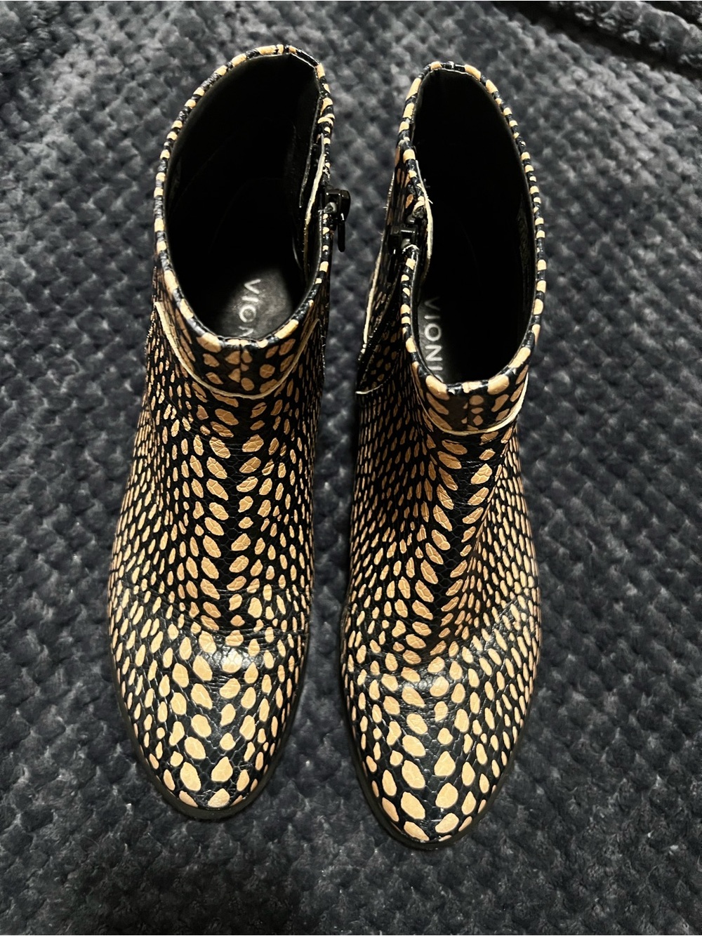 Vionic Black and Tan Patterned Ankle Booties